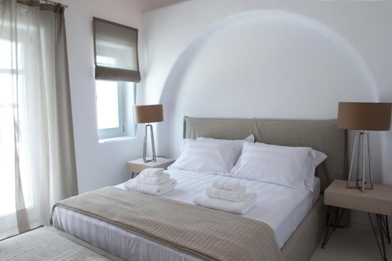 Diles Villas & Suites Mykonos Tourlos Exterior photo